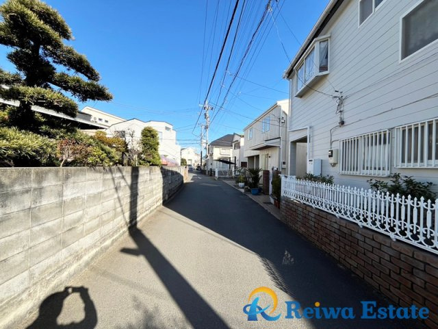 売地　茅ヶ崎市東海岸北5丁目の前面道路含む現地写真