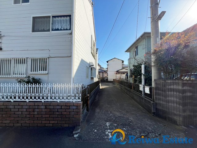 売地　茅ヶ崎市東海岸北5丁目の前面道路含む現地写真