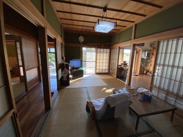 串間市寺里1丁目中古住宅の和室