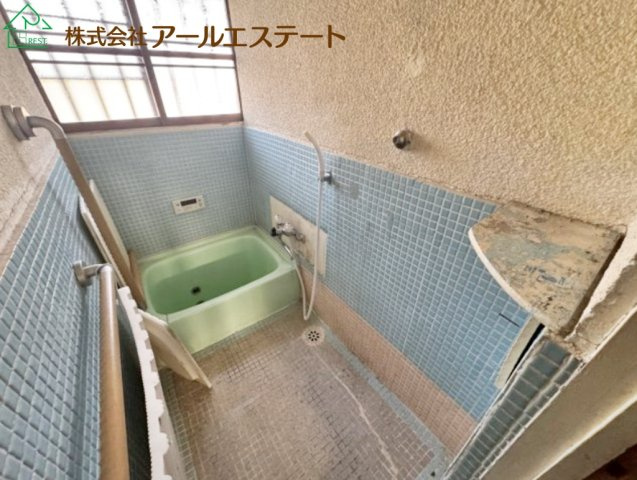 加古郡播磨町古宮6丁目　　山陽電鉄「播磨町駅」徒歩7分の浴室