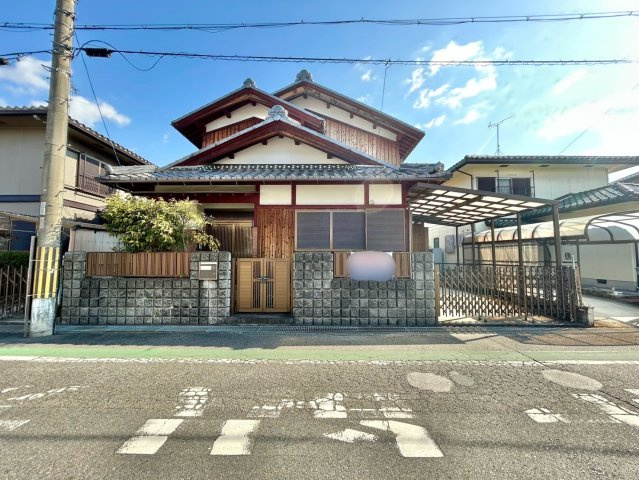 野洲市冨波甲　中古戸建ての外観