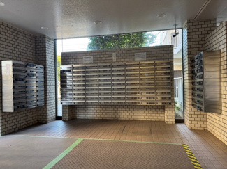 【エントランス】