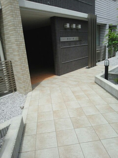 【エントランス】