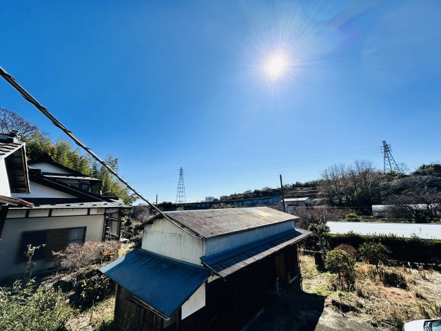 足柄上郡中井町井ノ口　敷地広々和風建築の展望