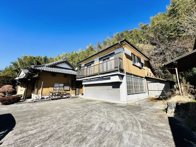 足柄上郡中井町井ノ口　敷地広々和風建築の外観