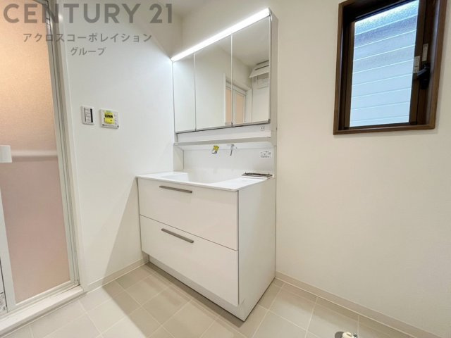 室内リフォーム済み内覧可能です