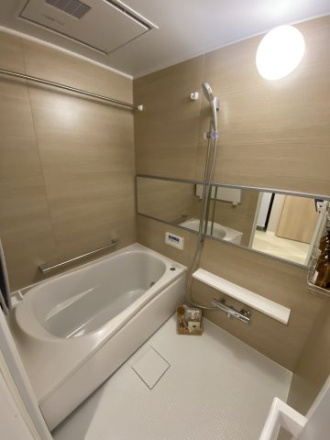 コトーハイツ伏見稲荷A棟の浴室