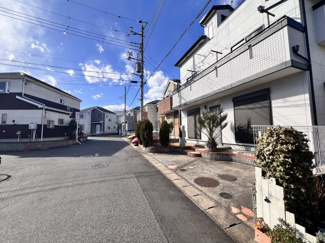 【前面道路含む現地写真】 | 千葉市若葉区若松町　中古一戸建て　総武本線「都賀駅」