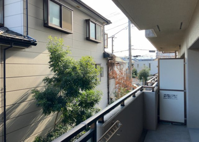 【展望】 | サーパス上溝第２ | 眺望の良さを楽しめるダイニングキッチンで家族団らんの時間を過ごしてはいかがでしょうか。バルコニーから見える景色を家族で眺める時間は、時間が経つのを忘れてしまいそうですね。是非、現地を見に行きましょう！