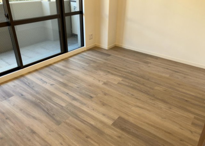 【居間・リビング】 | サーパス上溝第２ | リビングの間取りの種類は大きくわけてリビングとダイニングが別になっているタイプ、リビングダイニング一体型です。どちらも一長一短ですので、家を選ぶ時はその両面をチェックして決めるようにしましょう。