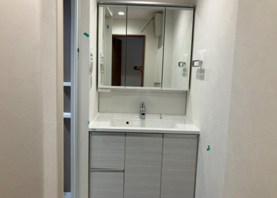 【独立洗面台】 | サーパス上溝第２ | 洗面化粧台では顔を洗ったり、身だしなみを整えることが本来の使い方ですが、用途によっては洗面化粧台に求められる機能が違ってくるため、ご自身や家族のライフスタイルに合ったものを選ぶことをおすすめ致します。