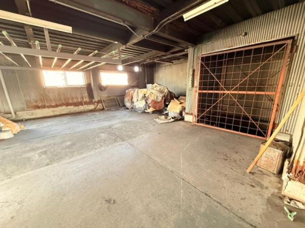 和歌山市雄松町6丁目　工場・事務所