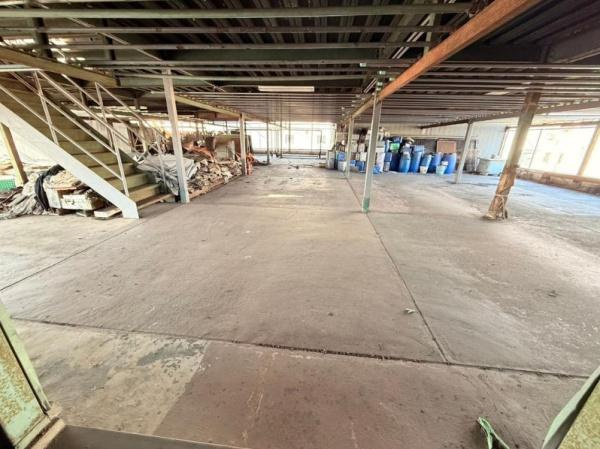 和歌山市雄松町6丁目　工場・事務所