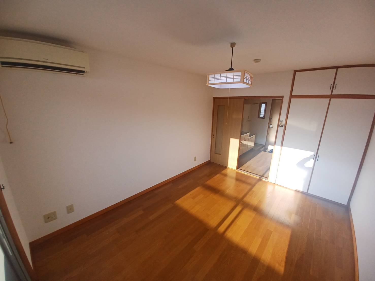 北浜ハイツの居間・リビング