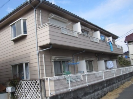 小金井市緑町２丁目のアパートの外観