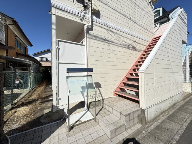 ブルージュ千駄堀 のエントランス