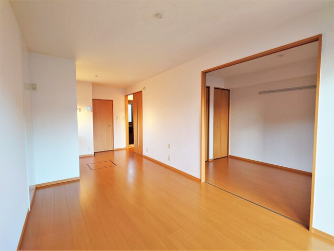 【居間・リビング】