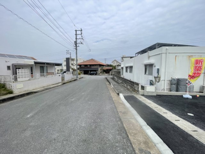 【前面道路含む現地写真】 | 八重瀬町富盛　第2（全3棟）ラスト2号棟 | ※北西側公道9.5m♪
