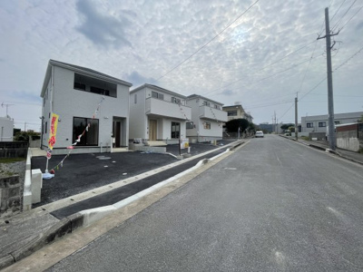 【前面道路含む現地写真】 | 八重瀬町富盛　第2（全3棟）ラスト2号棟 | ※北西側公道9.5m♪