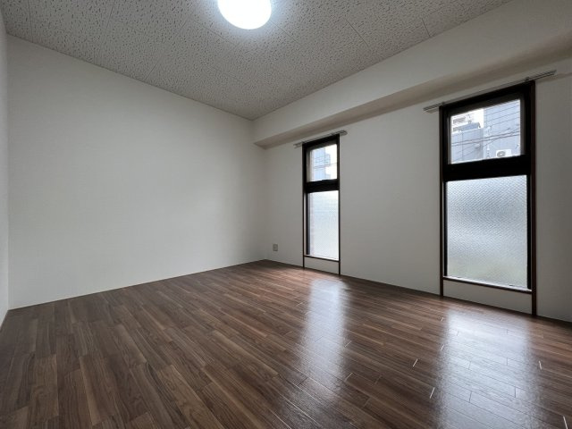 【寝室】 | パレーシャル難波