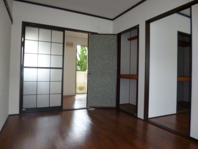 ハイツあかねＢの洋室