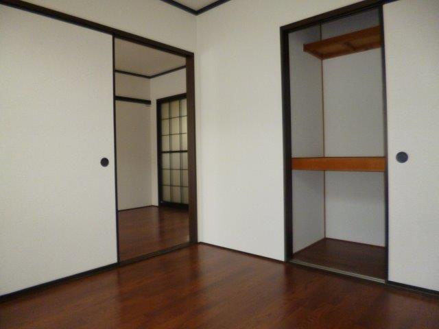 ハイツあかねＢの洋室