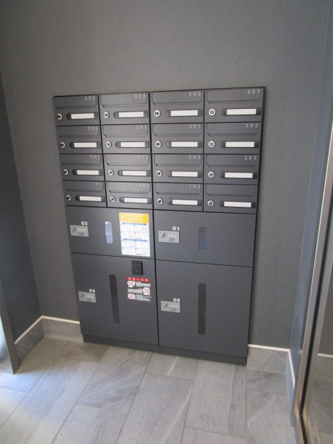 コアロード経堂のエントランス|オートロック付きのエントランス