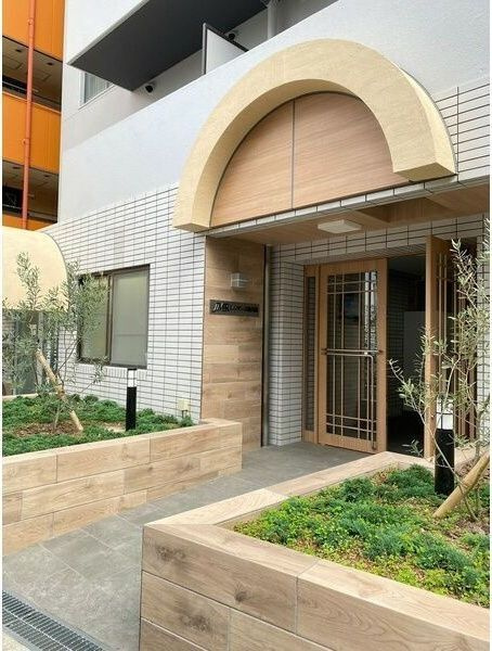 JMRレジデンス新大阪(旧メロディハイム新大阪)のエントランス