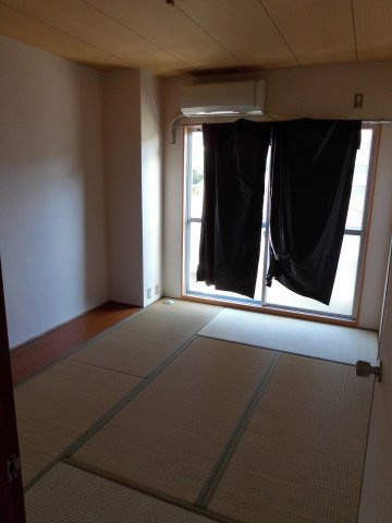 シャトー朝霧の和室