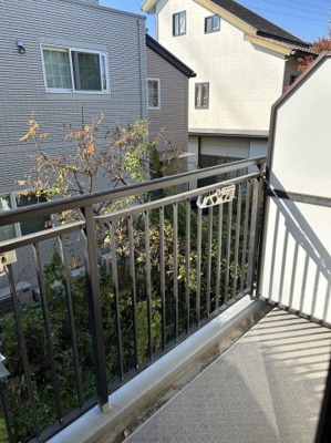 【バルコニー】 | QU館 | ※写真は別部屋