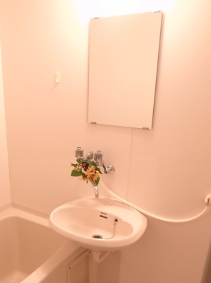 【洗面所】 | 本山マンション | 洗面台は浴室に