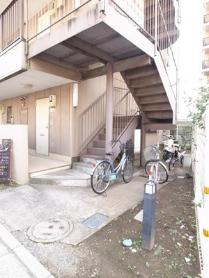 【その他共用部分】 | 本山マンション | 自転車置き場は空きスペースに！