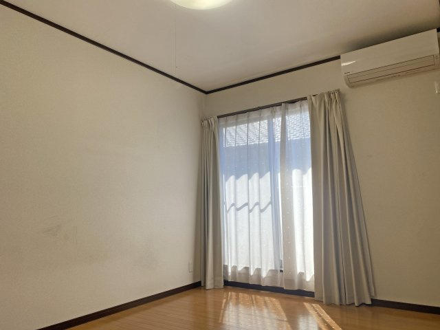 【洋室】 | 鈴鹿市北玉垣町