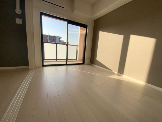 【居間・リビング】 | MODERN PALAZZO 箱崎駅前 | 別号室の写真になります。現況優先。