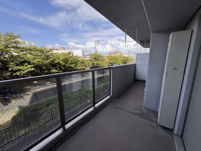 【バルコニー】 | リヴィエールクリエ志徳