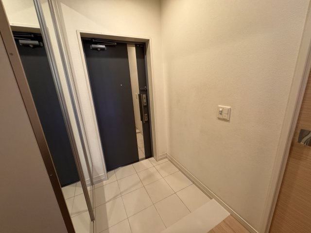 リヴィエールクリエ志徳の玄関
