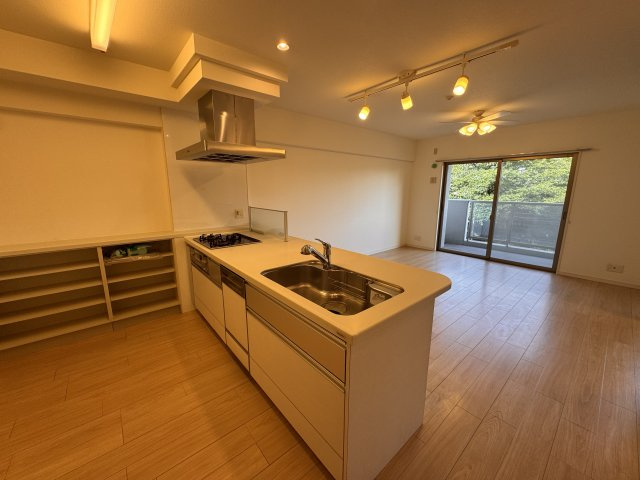 【キッチン】 | リヴィエールクリエ志徳