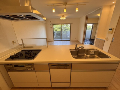 【キッチン】 | リヴィエールクリエ志徳