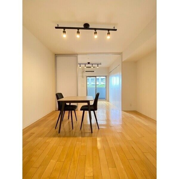 セノアタワー（旧グランルクレ新大阪）の居間・リビング