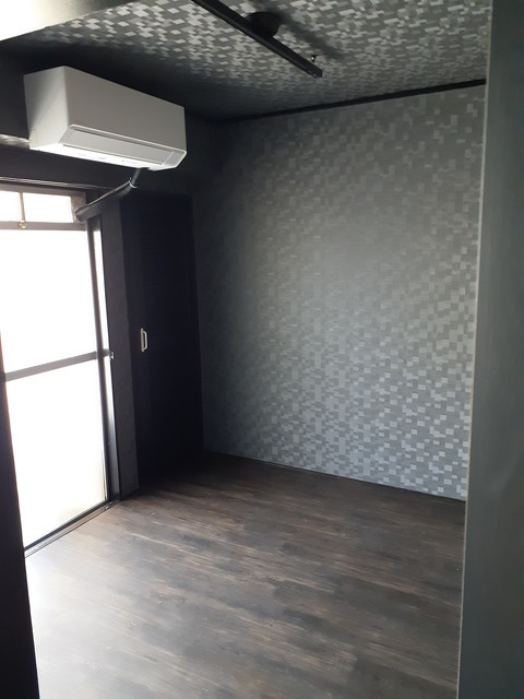 ビジネスハイツ川口の洋室