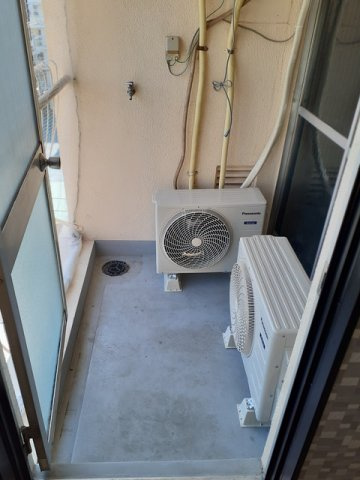 ビジネスハイツ川口のバルコニー