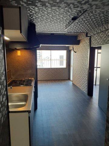 ビジネスハイツ川口の居間・リビング