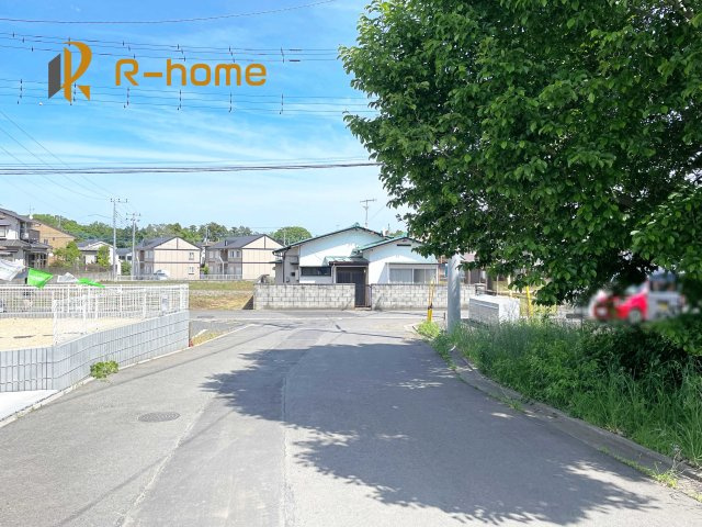 水戸市見川第14　新築戸建て　1号棟の前面道路含む現地写真|堂々！建物完成♪実際のお部屋をご見学可能です♪
ご見学が一番の資料！お気軽にお問い合わせ下さい♪