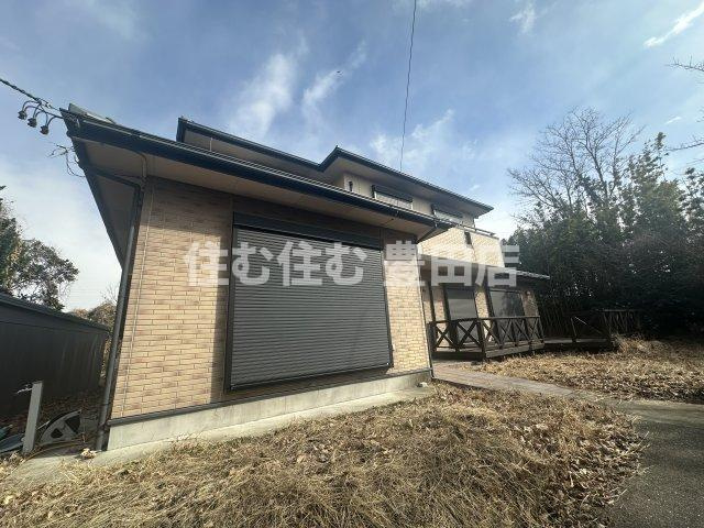 みよし莇生貸家の外観