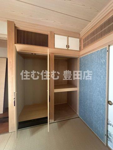 みよし莇生貸家の収納