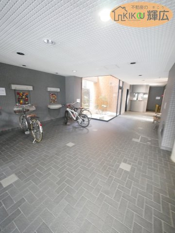 ライオンズマンション姫路平野町　2階の駐輪場