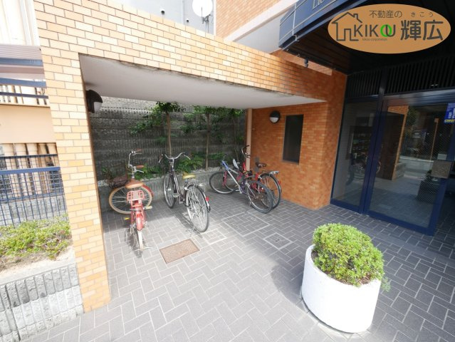 ライオンズマンション姫路平野町　2階の駐輪場