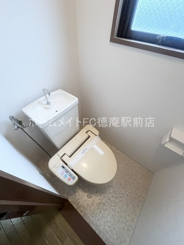 大阪市城東区諏訪２丁目の賃貸マンションのトイレ