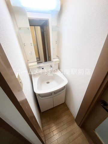 大阪市城東区諏訪２丁目の賃貸マンションの洗面所