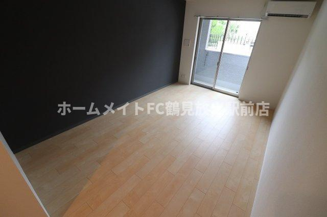 大阪市鶴見区徳庵２丁目のハイツの洋室